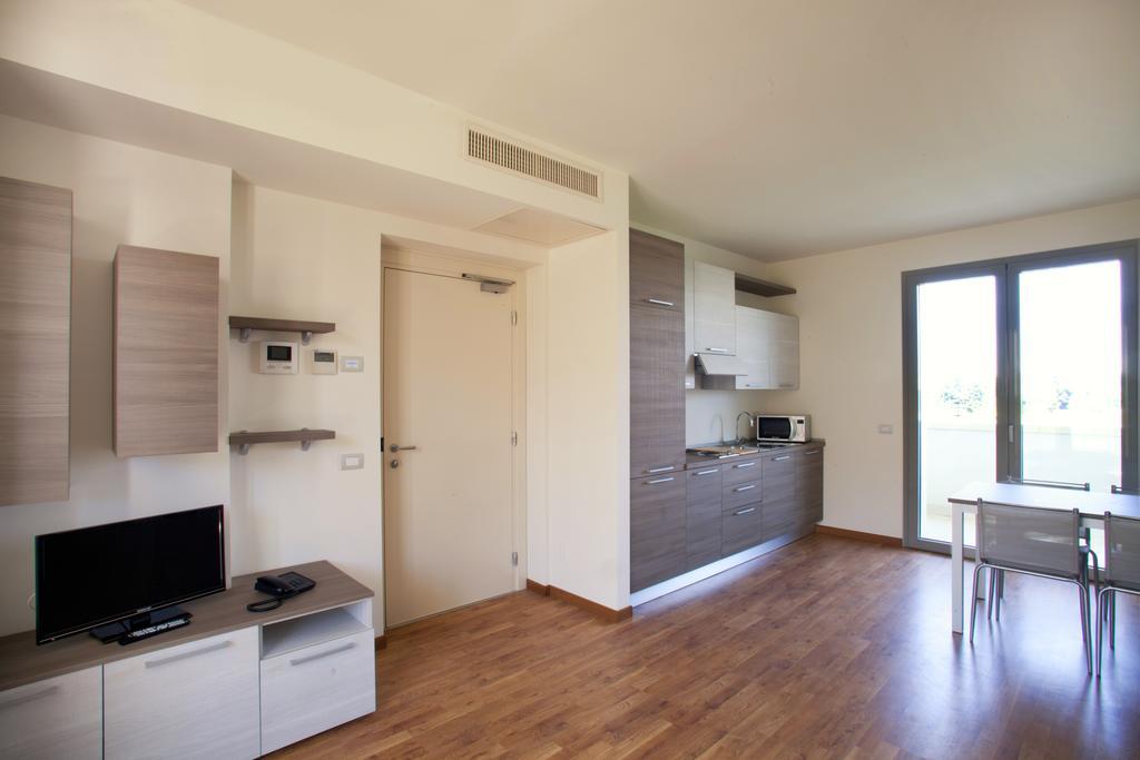 Residence Le Querce Cernusco Sul Naviglio Zimmer foto